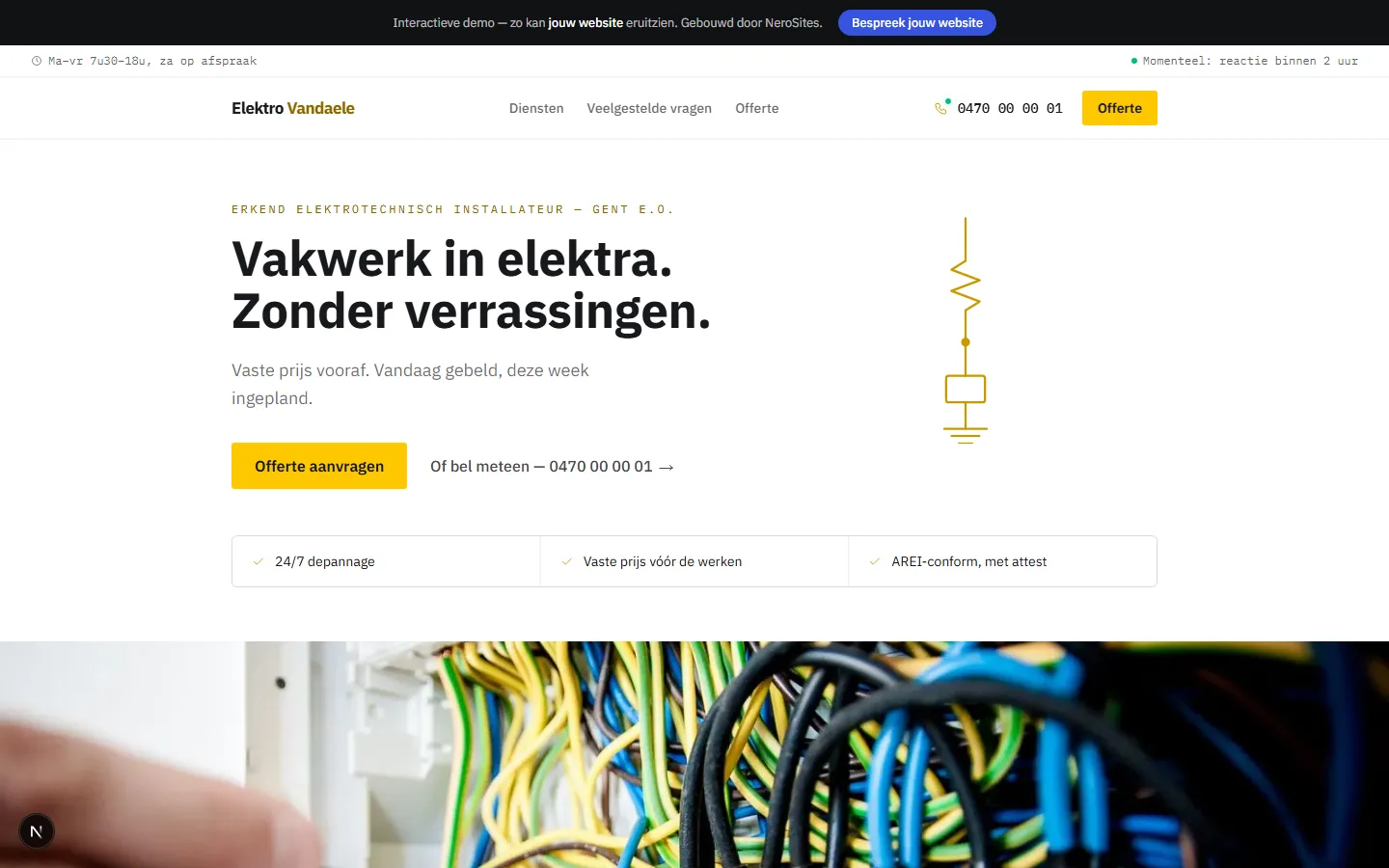 Screenshot van de interactieve demo-website voor elektricien Elektro Vandaele: donker ontwerp met gele accenten
